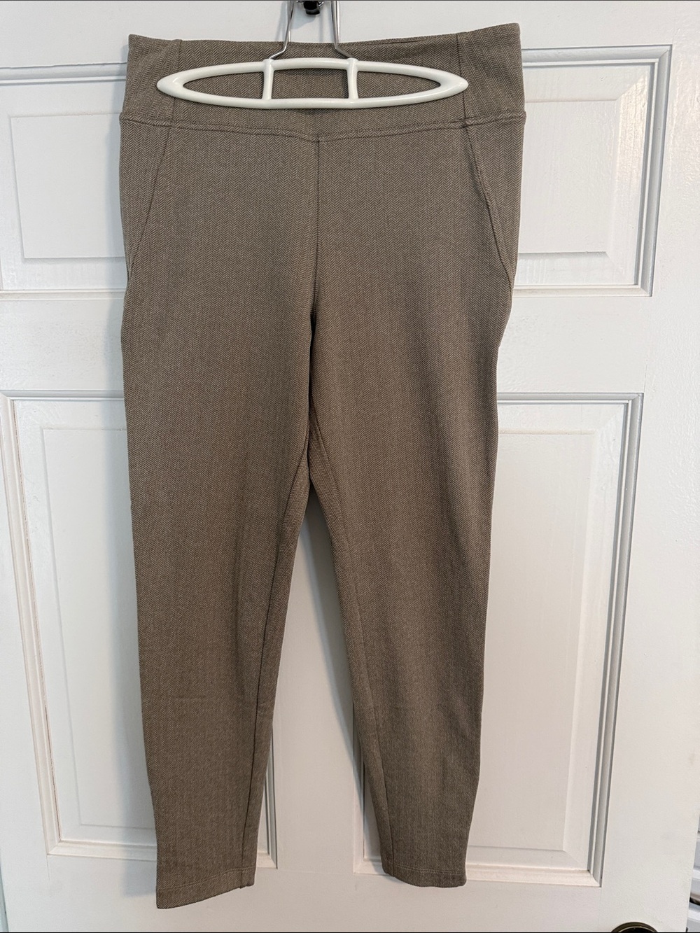 Athleta Pull-On Leggings in Taupe Herringbone